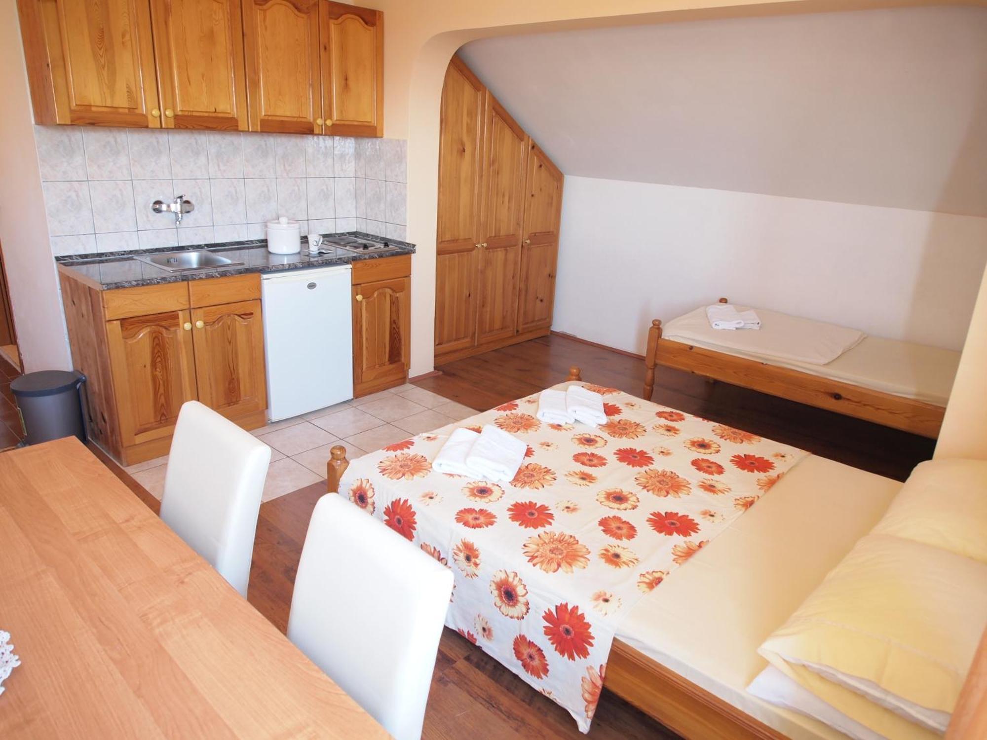 Apartments And Rooms With Parking Space Orebic, Peljesac - 10192 Номер фото